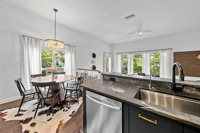 Building Photo - 727 Coral Reef Dr
