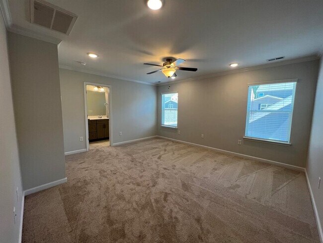 Building Photo - 512 Laurel Walk Ln