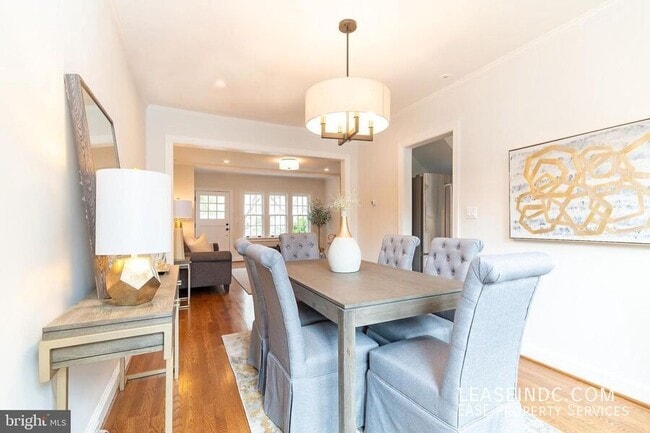 Building Photo - 4434 Reservoir Rd NW