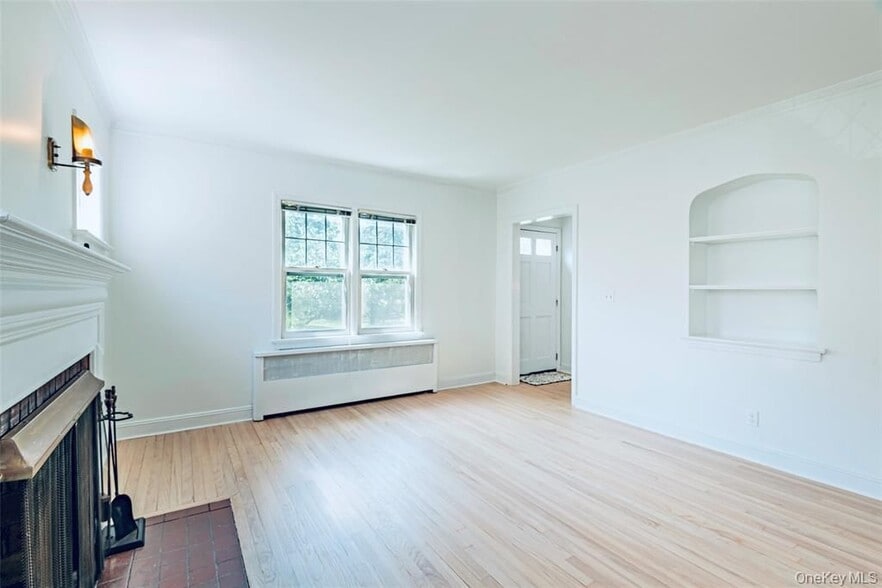 Building Photo - 147 Nugent St