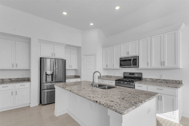 Building Photo - 1805 Everglades Dr