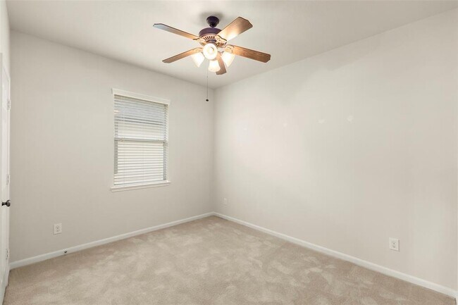 Building Photo - 7211 Desert Oaks Ct