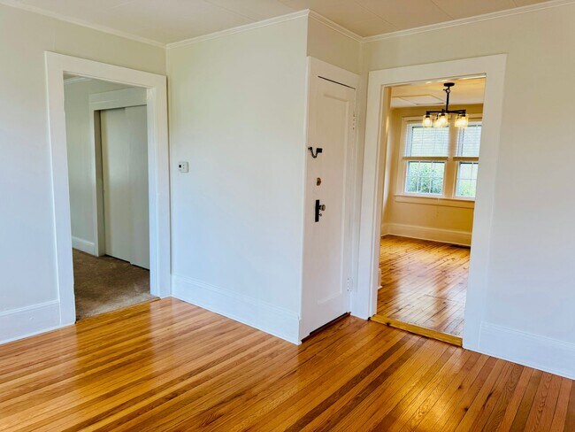 Building Photo - Cozy and Convenient Home in Oxford - Move in Ready