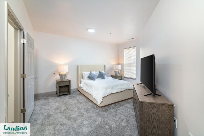 Building Photo - 3031 Eden Ave