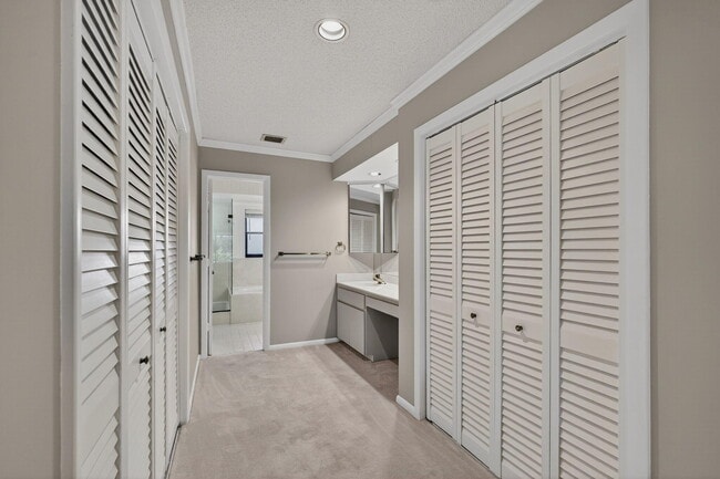 Building Photo - 17001 Freshwind Cir