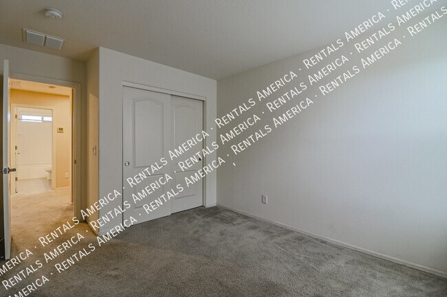 Building Photo - 12114 W Rowel Rd