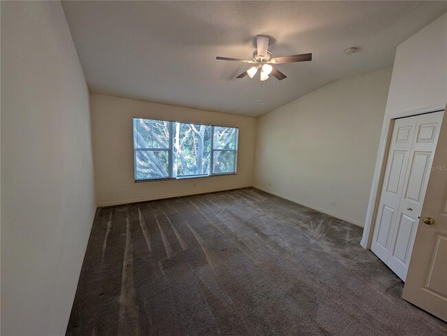 Building Photo - 4210 Bismarck Palm Dr