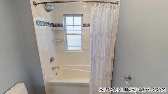 Building Photo - 7 Acron Rd