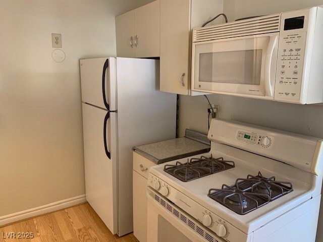 Building Photo - 5609 Evergreen Ave