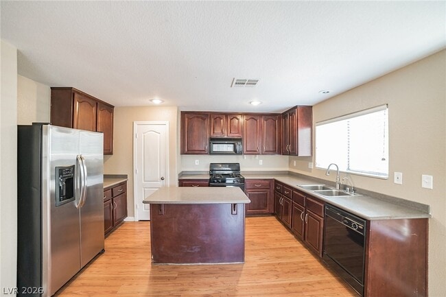 Building Photo - 7224 Nook Crest Ct