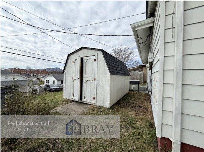 Building Photo - Charming Renovated Cottage in the Heart of Kingsport