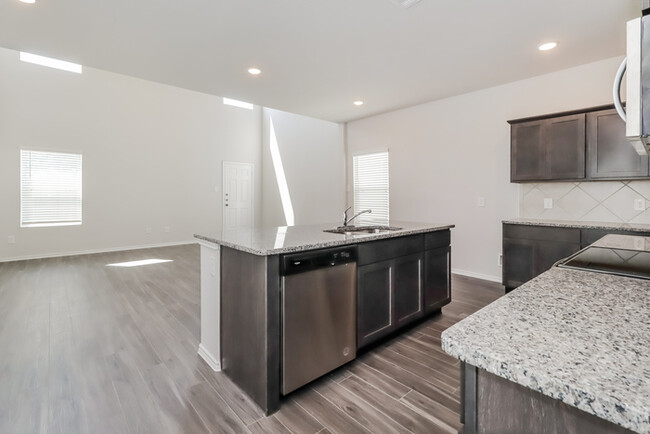 Building Photo - 15208 Estrella Rd E