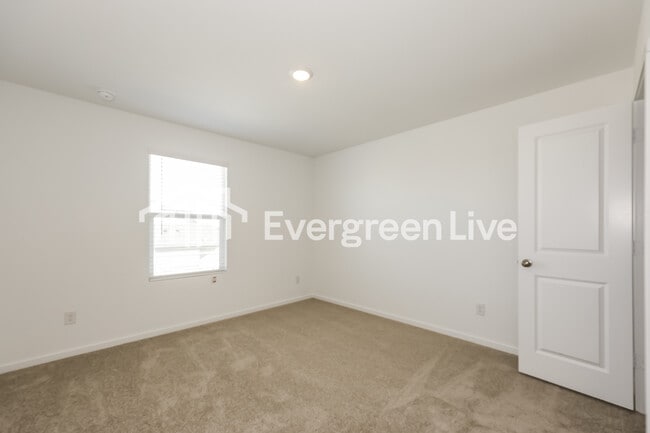 Building Photo - 10532 Desert Hawk Cir