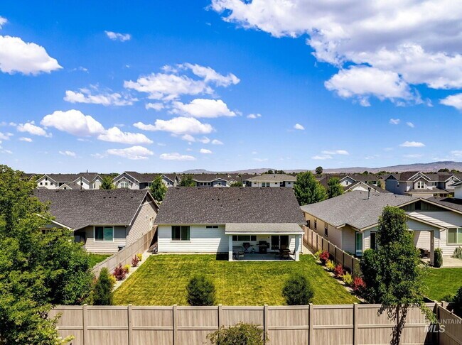 Building Photo - Beautiful South Meridian Home
