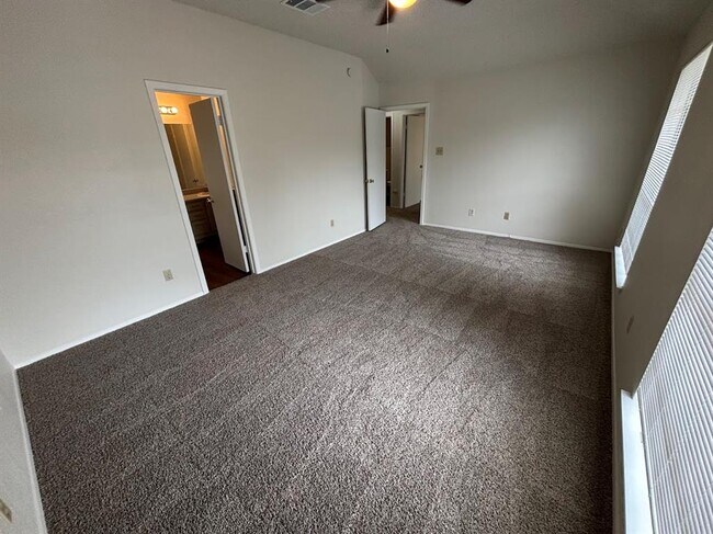 Building Photo - 701 Fairchild Dr