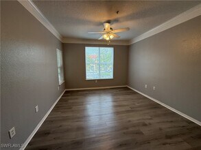 Building Photo - 11521 Villa Grand