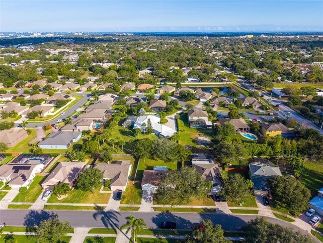 Building Photo - 257 Mcclain Dr