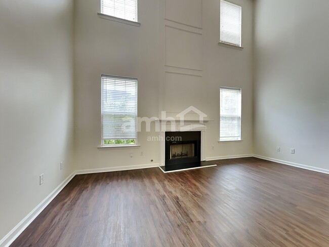 Building Photo - 101 Birkhall Cir