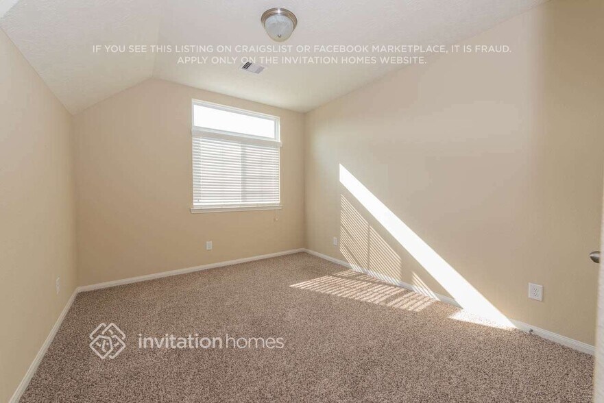 Building Photo - 30706 Basil Trace Dr