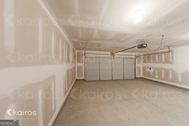 Building Photo - 101 Mountain Holly Rd