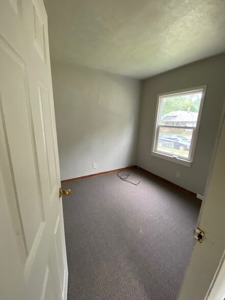 Building Photo - 1213 McCullough St