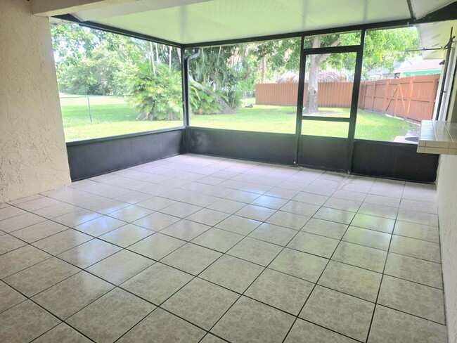 Building Photo - 6504 Heather Way