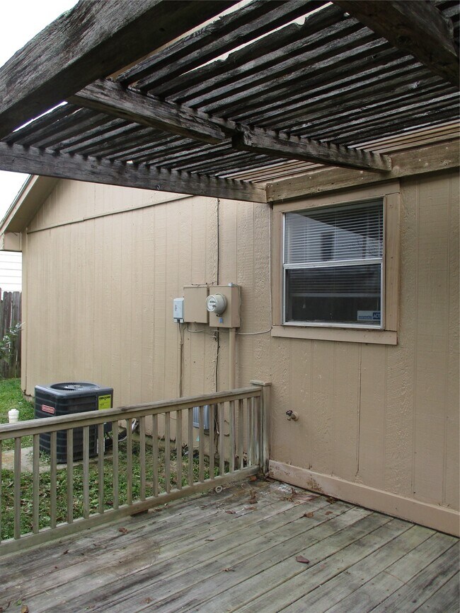 Building Photo - 4311 Daisy Meadow Dr