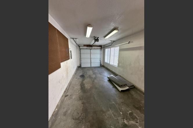 Building Photo - 936 W Sky St SW