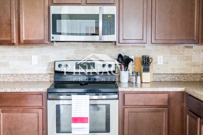 Kitchen - 126 Tomahawk Industrial Park