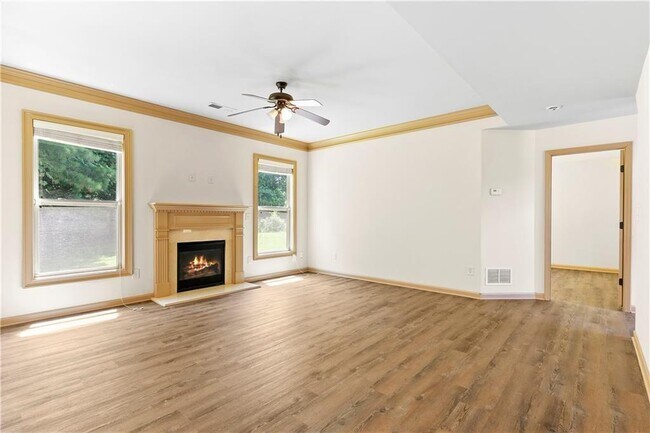 Building Photo - 1492 Station Ridge Ct SE