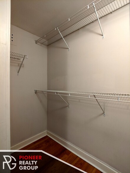 Building Photo - 2317 N Rockwell St