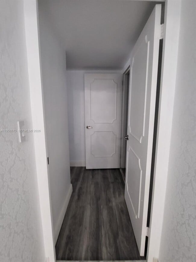 Building Photo - 3430 Galt Ocean Dr