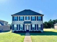 Building Photo - Country Living, Five Minutes From Oakland, TN, Now Leasing a 4 Bedroom 2.5 Bath In @ Hedge Rose