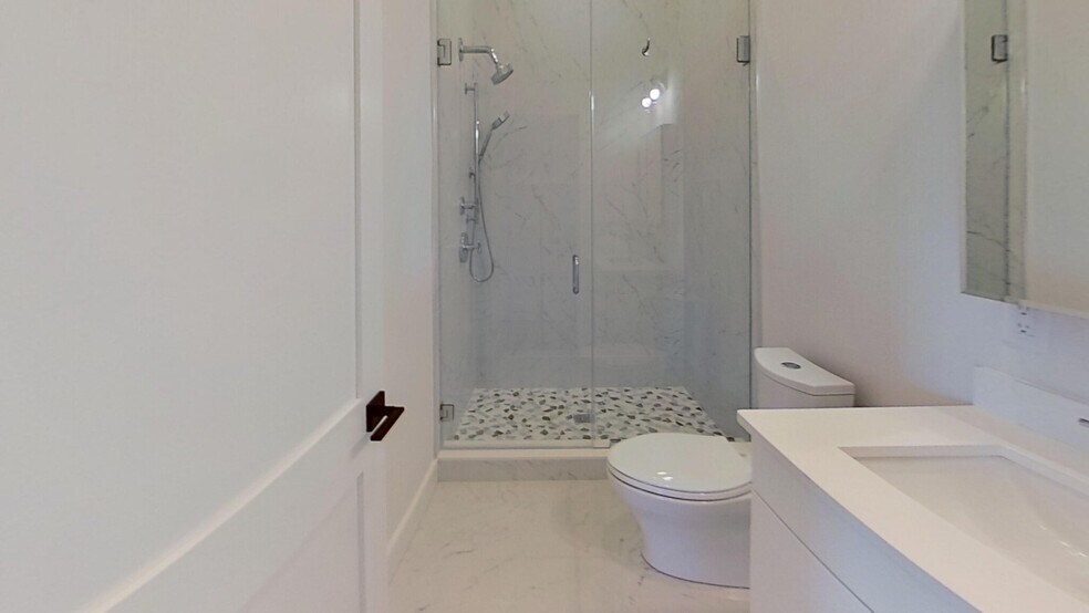 Building Photo - 16-18 Highgate St. Unit 303