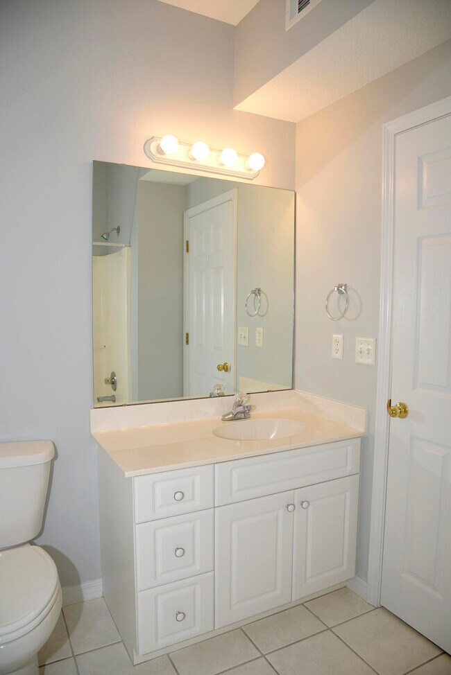 Building Photo - 1501 Partin Dr N