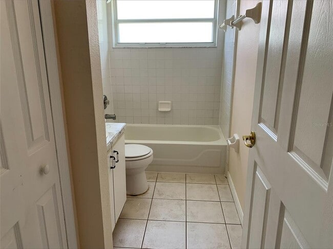 Building Photo - 7817 Laurel Oak Ln