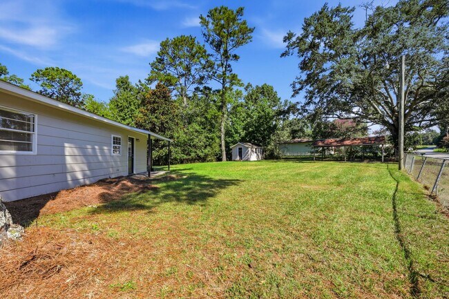 Building Photo - Corner Lot in Phenix City!