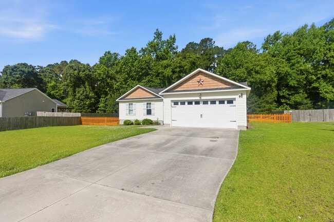 Building Photo - 211 N Windy Ridge Rd