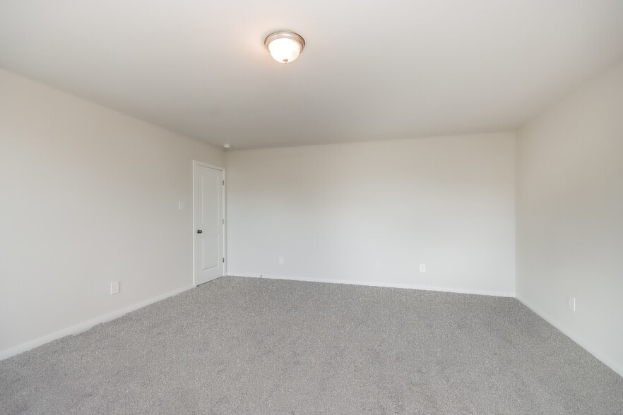 Building Photo - 15819 Del Norte Dr