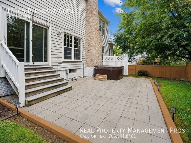 Building Photo - 13205 Pleasant Glen Ct