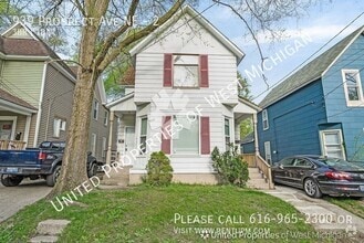 Building Photo - Available Now | 3 Bedroom, 1 Bath Upper Le...