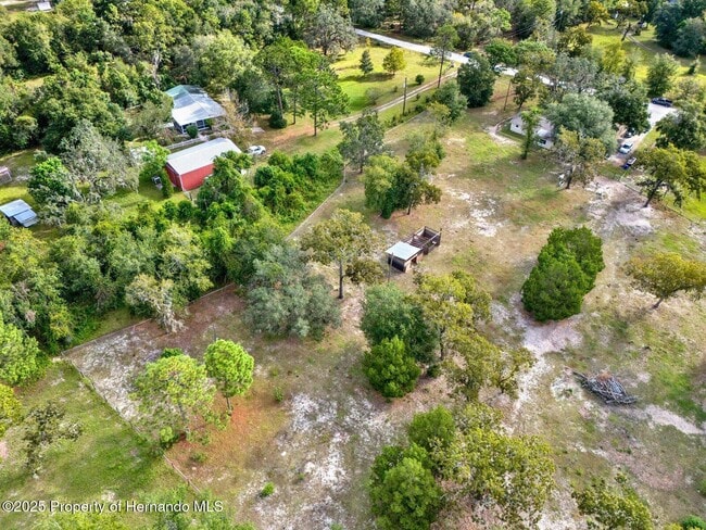 Building Photo - 18321 Edgewood Dr