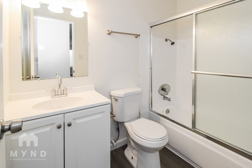 Building Photo - 7304 Lawnwood Dr