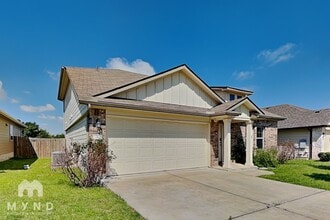 Building Photo - 717 Pinnacle Dr