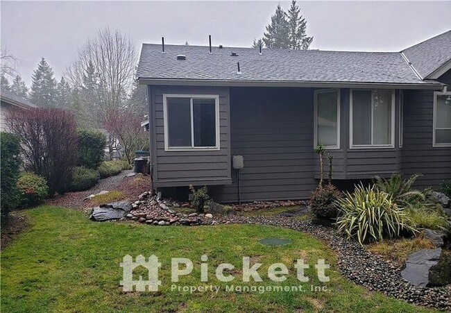 Building Photo - 3 Bedroom Rambler in McCormick Woods!
