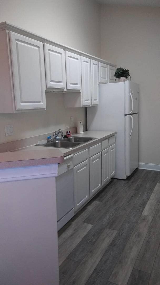 Building Photo - 3 Bedroom furnished Condo in Arrowhead