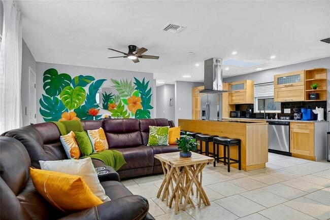 Building Photo - 3044 Golden Rain Dr