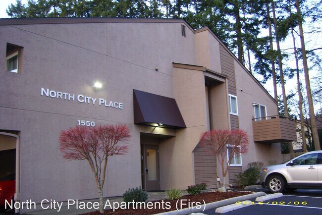 Building Photo - 1550 NE 177th St