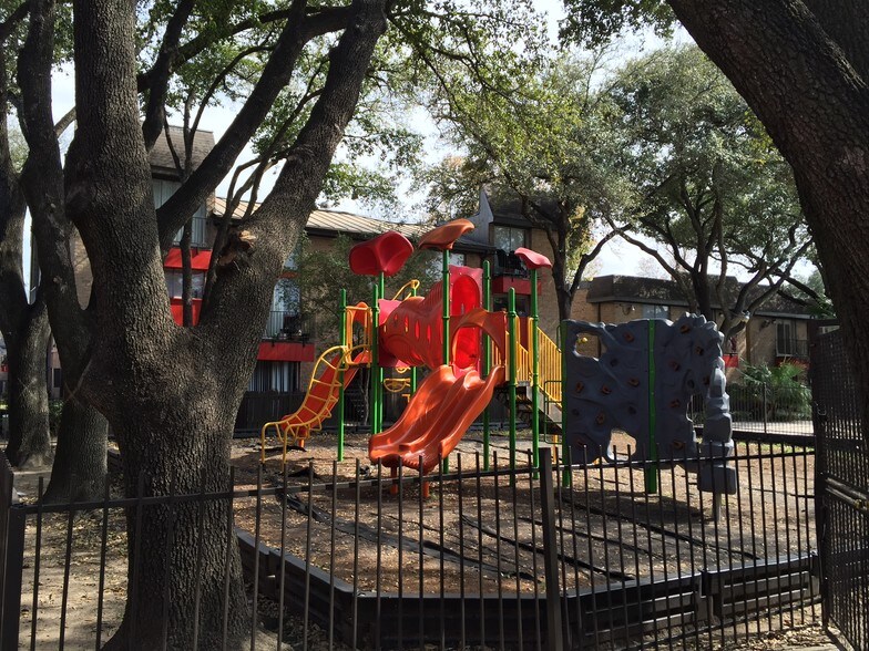 3737 Hillcroft 3737 Hillcroft Ave Houston TX 77057 Apartment Finder