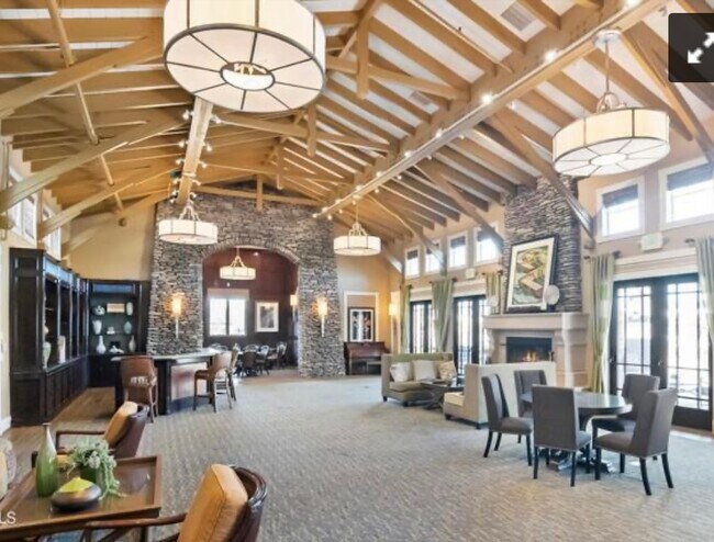 Building Photo - 4012 Tradewinds Dr